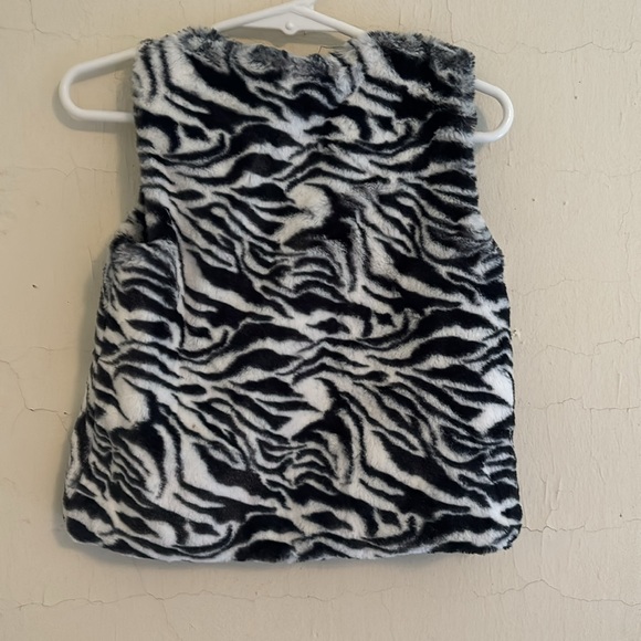 Cutie Pie sweater vest zebra pattern with pink bows 18 months - Picture 2 of 5